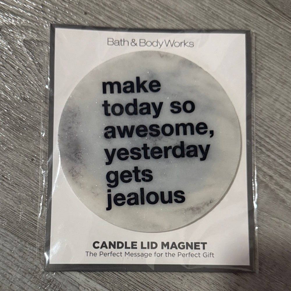 Bath & Body Works Gray Candle Lid Magnet